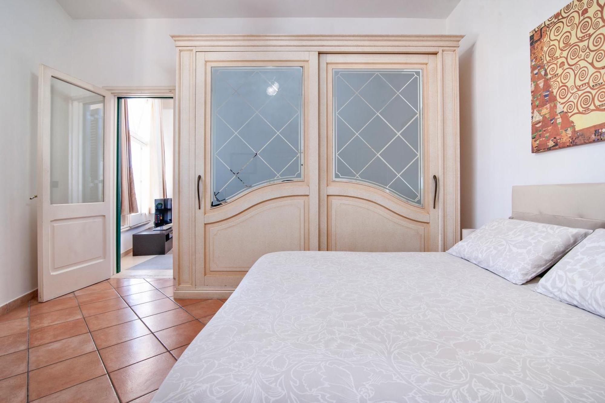 The Golden Hour, Luxury Apartment With A Panoramic View Lecce Esterno foto